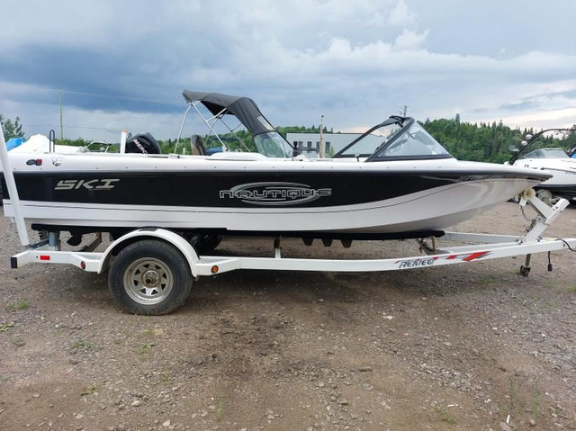 2002 Correct Craft SKI NAUTIQUE 196 CD AIR NAUTIQ in Powerboats & Motorboats in Laval / North Shore