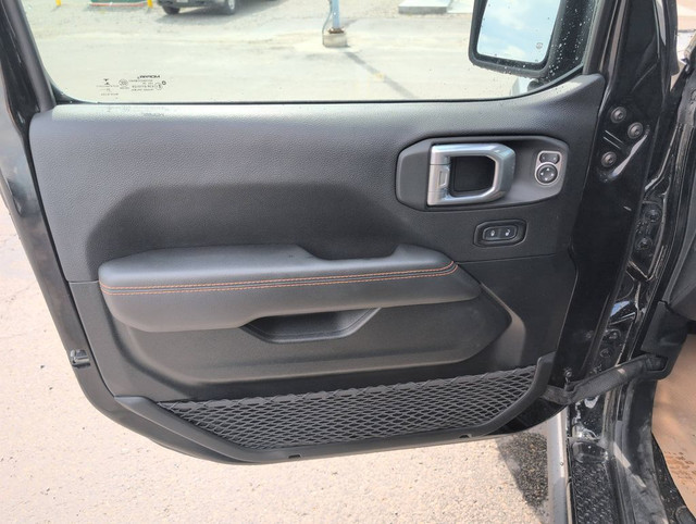 2021 Jeep GLADIATOR MOJAVE; 4WD; HARD TOP CONVERTIBLE; LEATHER in Cars & Trucks in Red Deer - Image 3