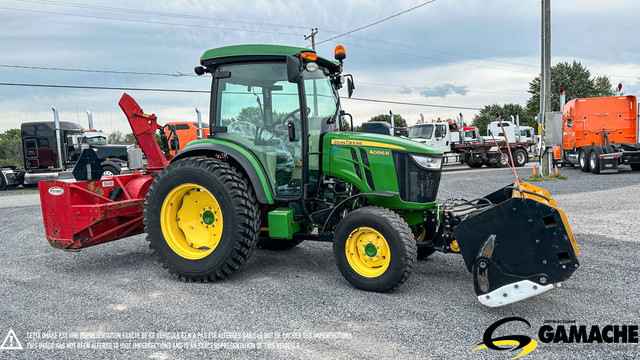 2019 JOHN DEERE 4066R TRACTEUR COMPACT AVEC SOUFFLEUSE A NEIGE E in Heavy Trucks in Québec City - Image 4