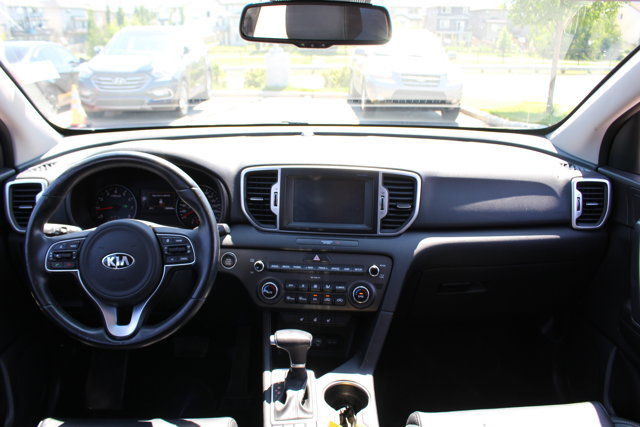 2019 Kia Sportage EX in Cars & Trucks in Calgary - Image 2
