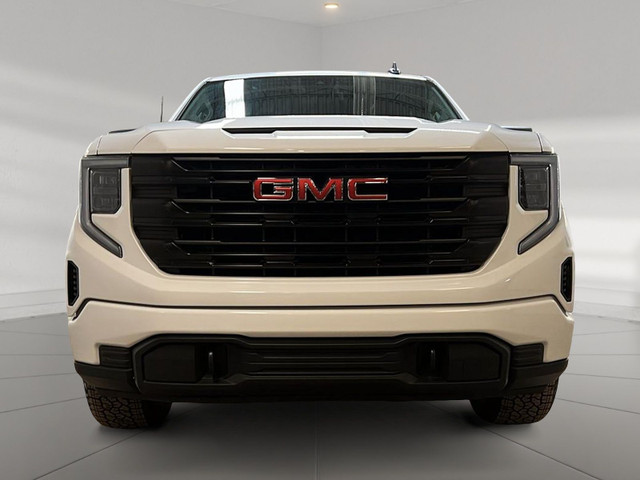 2023 GMC Sierra 1500 PRO EDITION GRAPHITE CREW CAB 4X4 in Cars & Trucks in Laval / North Shore - Image 2