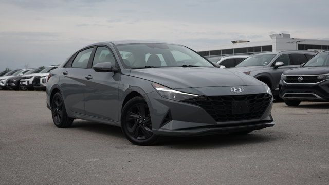 2022 Hyundai Elantra Preferred IVT w/Sun & Tech Package in Cars & Trucks in Guelph