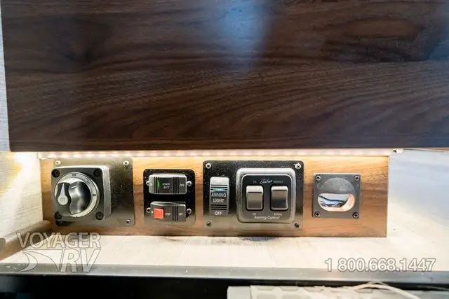 2025 Winnebago Navion 24J in RVs & Motorhomes in Kelowna - Image 47