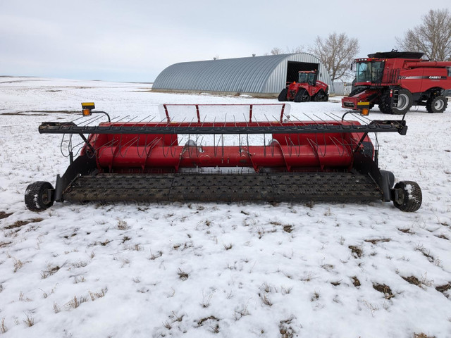 2013 Case IH 15 ft Pickup Header 3016 in Farming Equipment in Regina - Image 2