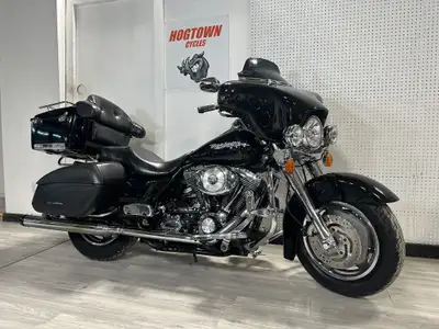 2006 Road King Custom, True Dual Rineharts, Hi-Flow Intake, Quick Attach Tour Pack, Chrome Front For...