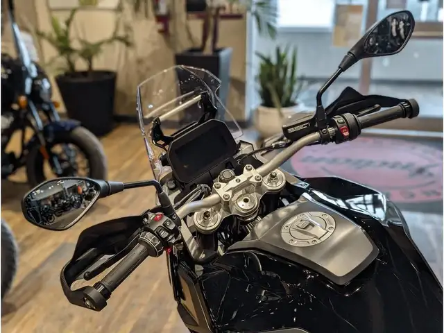 2025 BMW F 900 GS // Black Storm Metallic in Dirt Bikes & Motocross in Winnipeg - Image 9