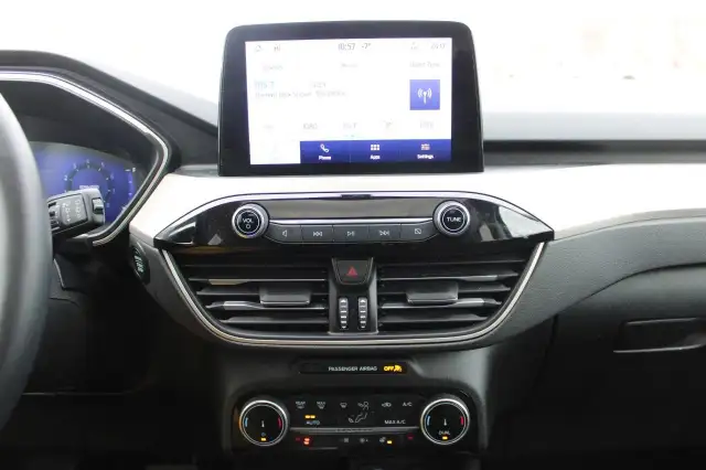 2022 Ford Escape SEL in Cars & Trucks in Medicine Hat - Image 25