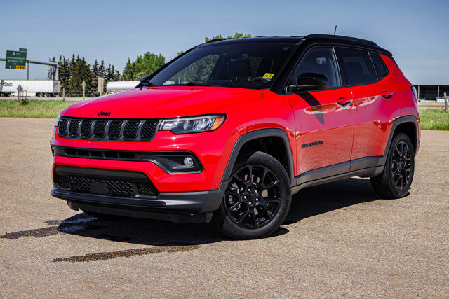2024 Jeep Compass ALTITUDE 4X4 LEATHER in Cars & Trucks in Strathcona County