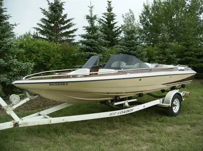 DiamondDHoldings…..Call or Text 306-463-8888 this is an 18ft,open bow, Classic Glastron Carlson, lot...