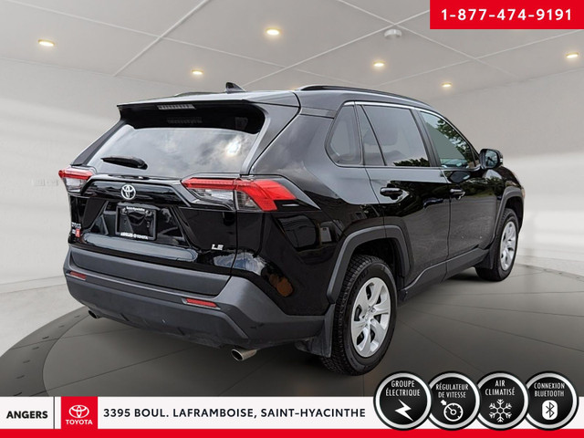 2020 Toyota RAV4 in Cars & Trucks in Saint-Hyacinthe - Image 4