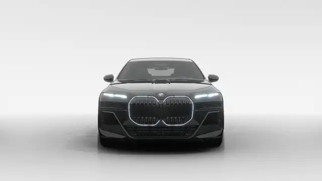 2025 BMW 7 Series 760i xDrive | Premium | Assist. Conduite in Cars & Trucks in City of Montréal - Image 4