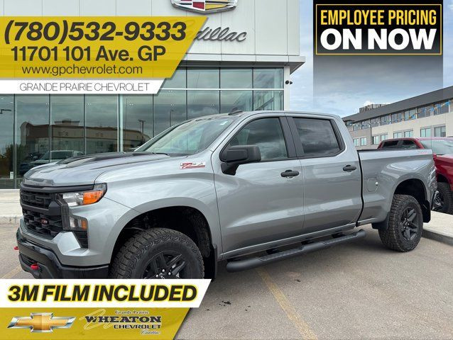 2025 Chevrolet Silverado 1500 Custom Trail Boss 5.3L in Cars & Trucks in Grande Prairie