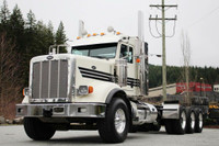  2021 Peterbilt 367H Extended Day Cab Tri Drive - X15 565 HP
