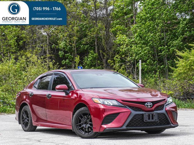 2018 Toyota Camry SE- Sunroof - Heated Seats in Cars & Trucks in Barrie