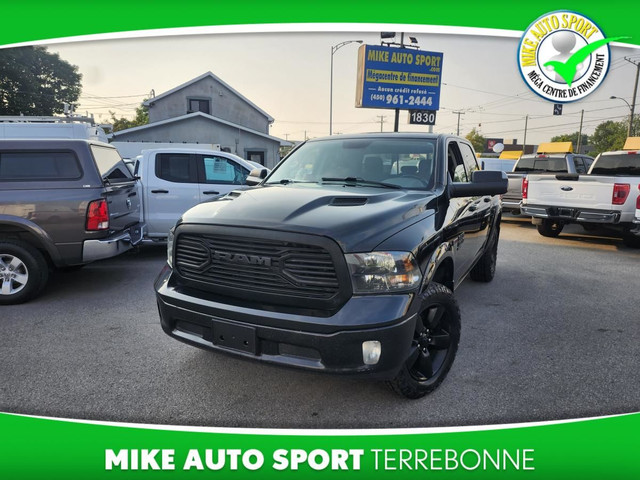 RAM 1500 Classic SLT cabine d'équipe 4x4 caisse de 5 pi 7 po 201 in Cars & Trucks in Laval / North Shore