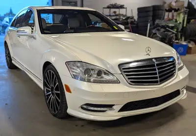 Mercedes-Benz S450 4MATIC AMG PKG 4.6l V8 LOADED AND LOCAL, Clean Title and Safetied!!! 4.6L V8 engi...