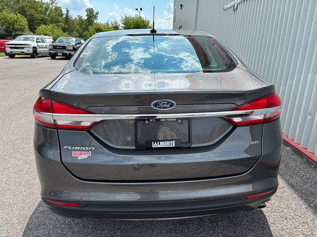 2017 Ford Fusion SE SE in Cars & Trucks in Ottawa - Image 4