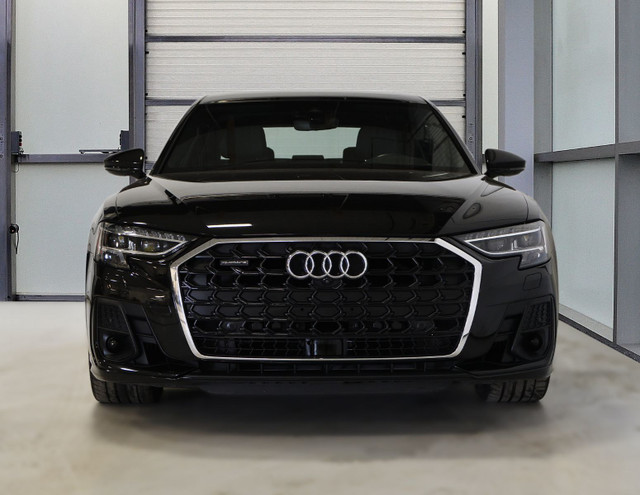 2022 Audi A8 L / LED Matrix / Carplay /  Toit panoramique / Taux in Cars & Trucks in Longueuil / South Shore - Image 4