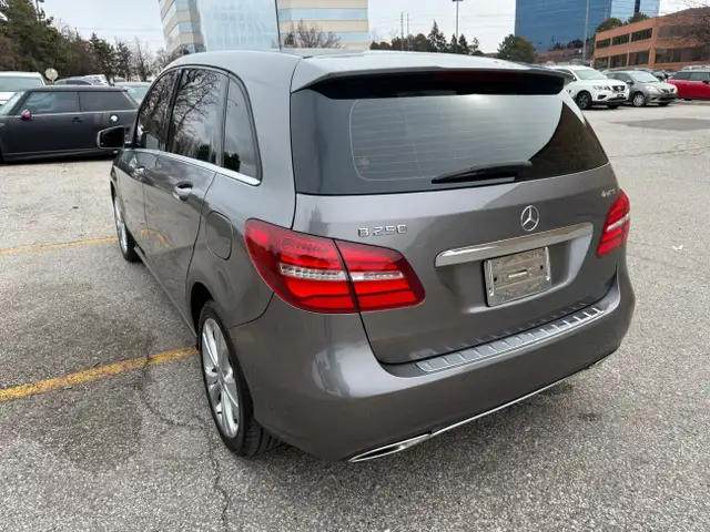 2015 Mercedes-Benz B-Class 4dr HB B 250 Sports Tourer 4MATIC in Cars & Trucks in City of Toronto - Image 7