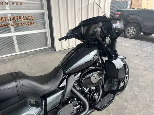 2025 Harley-Davidson FLHXU - Street Glide Ultra in Sport Touring in Winnipeg - Image 8