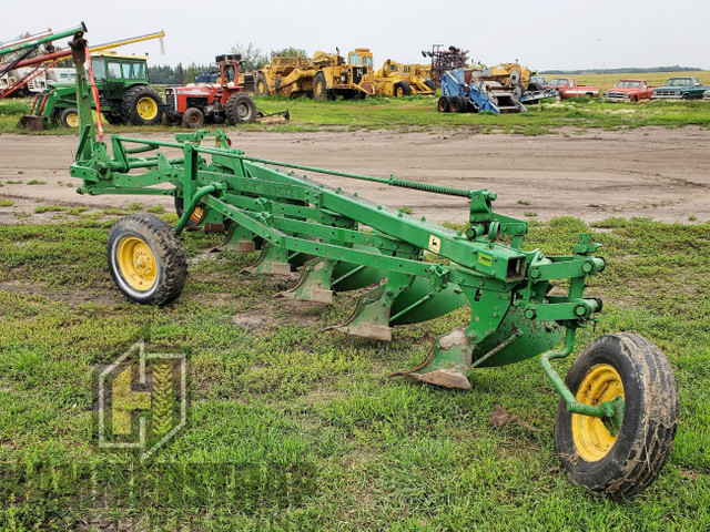 John Deere 3100 6 Bottom Breaking Plow in Farming Equipment in Edmonton - Image 3