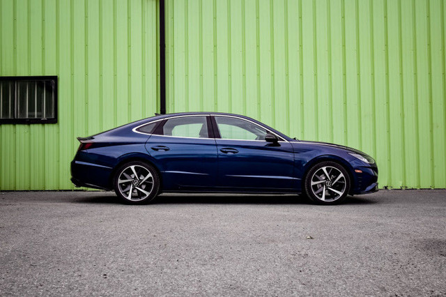 2022 Hyundai Sonata Sport - Sunroof - Wi-Fi in Cars & Trucks in Kingston - Image 2