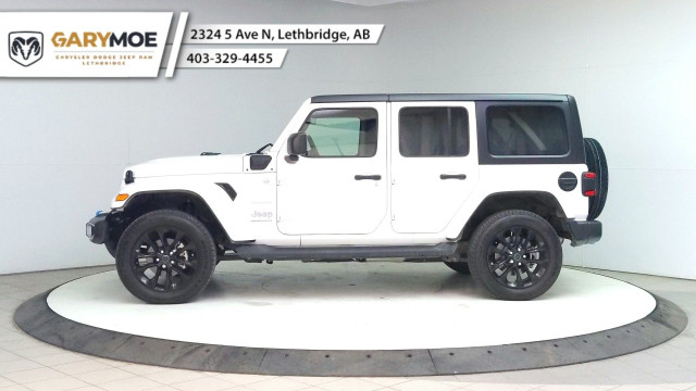 2024 Jeep Wrangler 4xe Sahara - Side Steps - Safety Group in Cars & Trucks in Lethbridge - Image 2