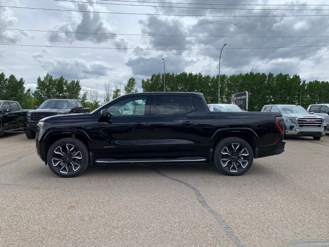 2025 GMC Sierra EV in Cars & Trucks in City of Toronto - Image 4