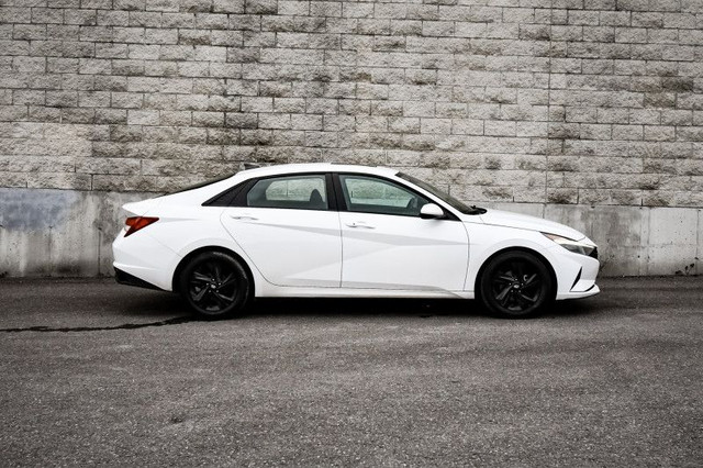 2022 Hyundai Elantra Preferred w/Sun and Tech • SUNROOF • HEATED in Cars & Trucks in Kingston - Image 2