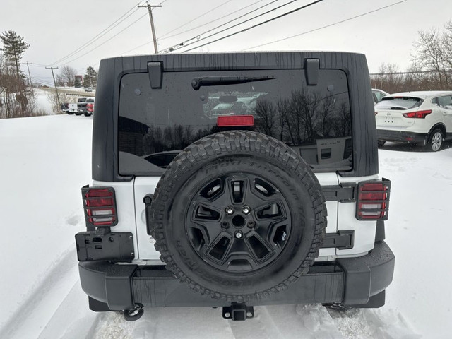 2016 Jeep Wrangler Unlimited UNLIMITED WILLYS V6 3.6L 4X4 MAGS N in Cars & Trucks in Thetford Mines - Image 4