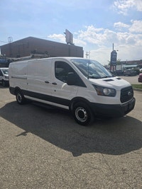 Perfect Auto CLEAN CARFAX - LOW ROOF - 148 WHEEL BASE - 3.7 L GAS - ROOF RACK - SHELVING - PRICE IS... (image 5)