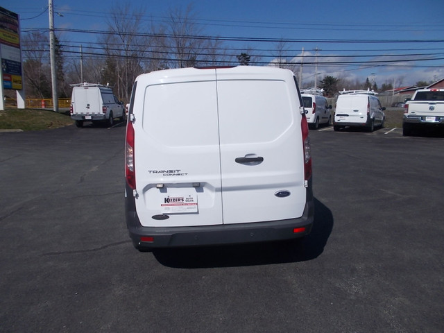 2016 Ford Transit Connect XL in Cars & Trucks in Bedford - Image 4