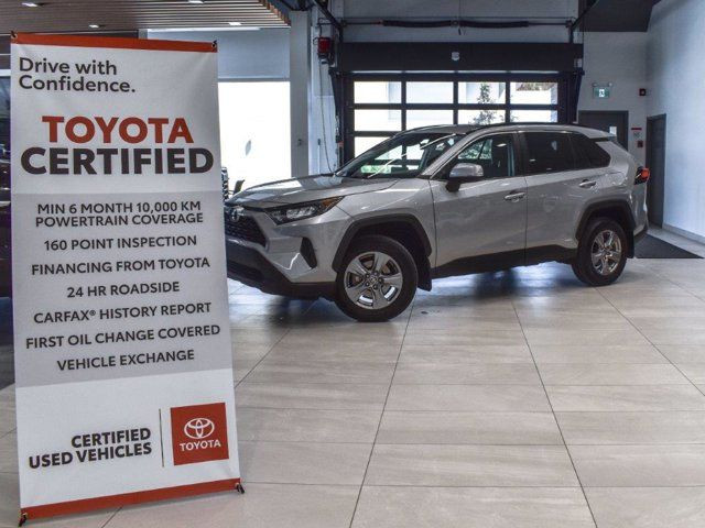 2022 Toyota Rav4 Hybrid LE in Cars & Trucks in Calgary