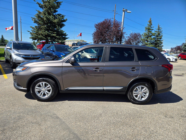 2019 Mitsubishi Outlander ES in Cars & Trucks in Calgary - Image 4