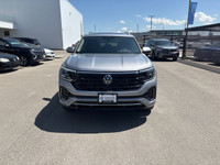 2024 Volkswagen Atlas Execline Silver **LEATHER**, **APPLE CAR PLAY**, **SUNROOF**, 3rd row seats: s... (image 1)