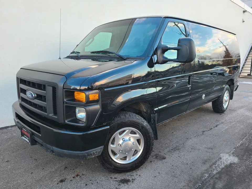 2010 Ford Econoline Cargo Van E-150 CARGO VAN **ONLY 80KM-1 OWNE