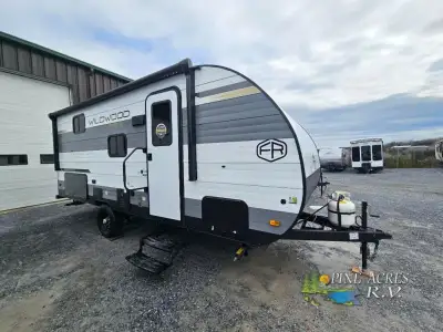 Forest River Wildwood FSX travel trailer 178BHSK highlights: Double-Size Bunks Removable Underbelly...