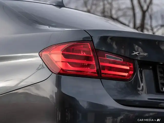 2013 BMW 3 Series 4dr Sdn 335i xDrive AWD in Cars & Trucks in City of Toronto - Image 11