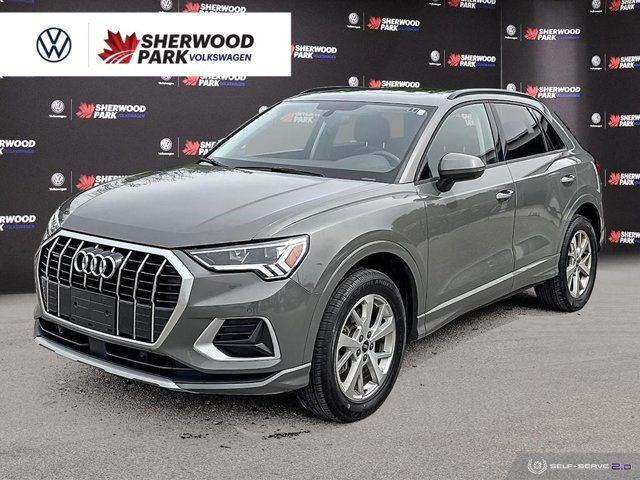 2021 Audi Q3 Komfort | HEATED SEATS AND STEERING | PANO-ROOF in Cars & Trucks in Strathcona County - Image 2