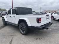 Clean Car Fax**Jeep**Gladiator**Overland**3.6L**V6**4x4**8.4 Touchscreen**Navigation**Back Up Camera... (image 6)