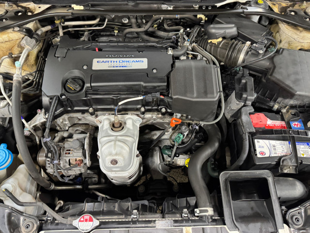 2015 Honda Accord EXL- BLUETOOTH - BACKUP CAMERA - SUNROOF - LEA in Cars & Trucks in Mississauga / Peel Region - Image 2