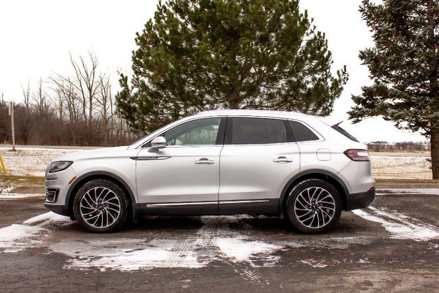  2019 Lincoln Nautilus Reserve in Cars & Trucks in Kawartha Lakes - Image 3