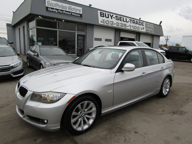  2011 BMW 3 Series 328i xDrive NAVI/LEATHER/S.ROOF/P.SENSOR in Cars & Trucks in Calgary - Image 4