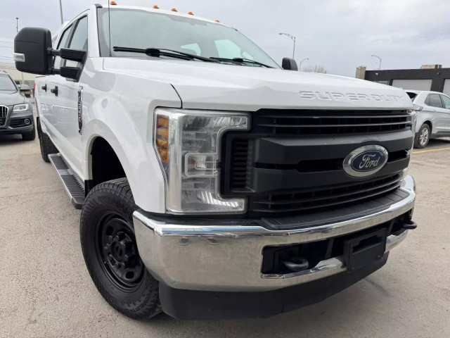 2018 FORD F-250 Super Duty XL in Cars & Trucks in Laval / North Shore