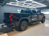 CHEVROLET SILVERADO ZR2 2023 MOTEUR V8 PUISSANT DE 6,2L!!! TRANSMISSION AUTOMATIQUE 10 VITESSES PARF... (image 4)