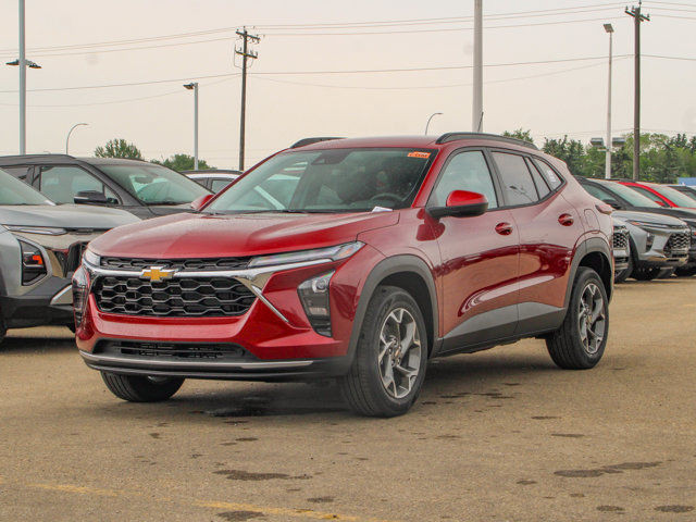 2025 Chevrolet Trax LT in Cars & Trucks in Edmonton - Image 4
