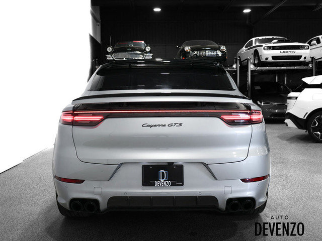 2022 Porsche Cayenne GTS Coupe AWD Sport Design Package Carbon F in Cars & Trucks in Laval / North Shore - Image 4