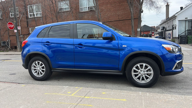2017 Mitsubishi RVR AWD 2.0L SE in Cars & Trucks in City of Toronto - Image 4