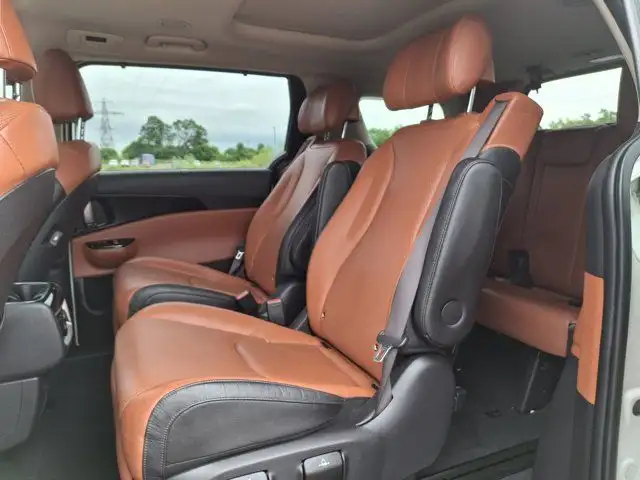 2022 Kia Carnival SX | Leather | Sunroof | Nav | Apple CarPlay in Cars & Trucks in Guelph - Image 27