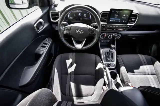 2023 Hyundai Venue Preferred • HEATED SEATS • CP/AA • REMOTE STA in Cars & Trucks in Cornwall - Image 15